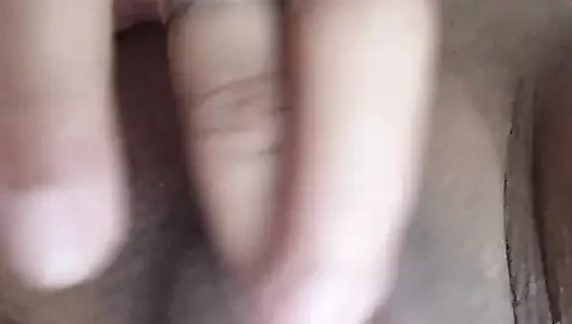 Heißes mädchen masturbiert