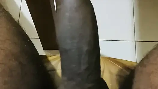 Ev yapımı elle muamele genç kız zenci yarağıyla sikiliyor