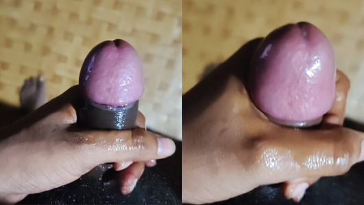 Massageando meu pau preto indiano de 6 polegadas Masturbando meu pau bonito