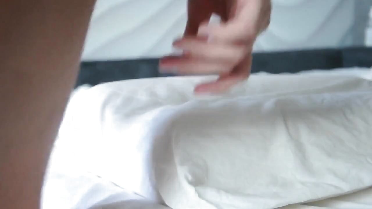 Kissenfick orgasmus + nahaufnahme