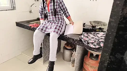 Video seks baru murid guru India