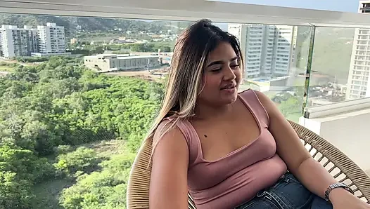 Desperate and Abandoned by Her Boyfriend, a Stranger Offered Her Refuge and Got Fucked as a Thank You