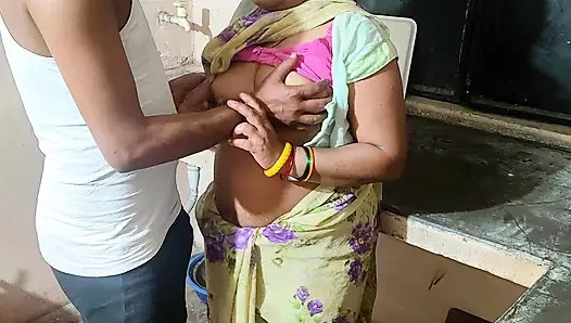 Индийская домохозяйка соседского паренька