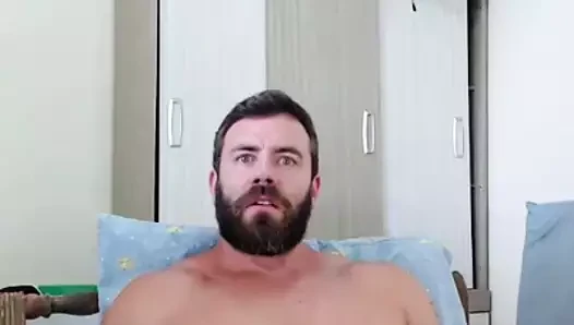 Cam show 32