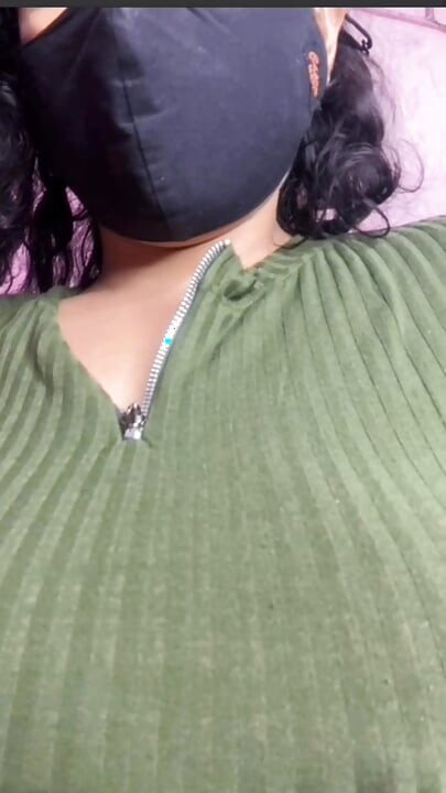सावत्र भाऊ स्वतःच्या स्टेप सिसची पुची चाटतो आणि कडक Fuck.Mp4