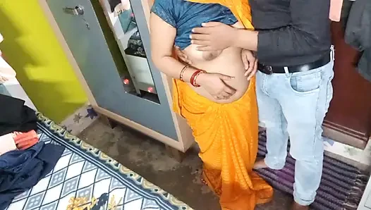 Very Beautiful Bhabhi in Yellow Saree