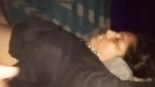 Desi bhabhi ki hard chudai chut se pani nikal diya