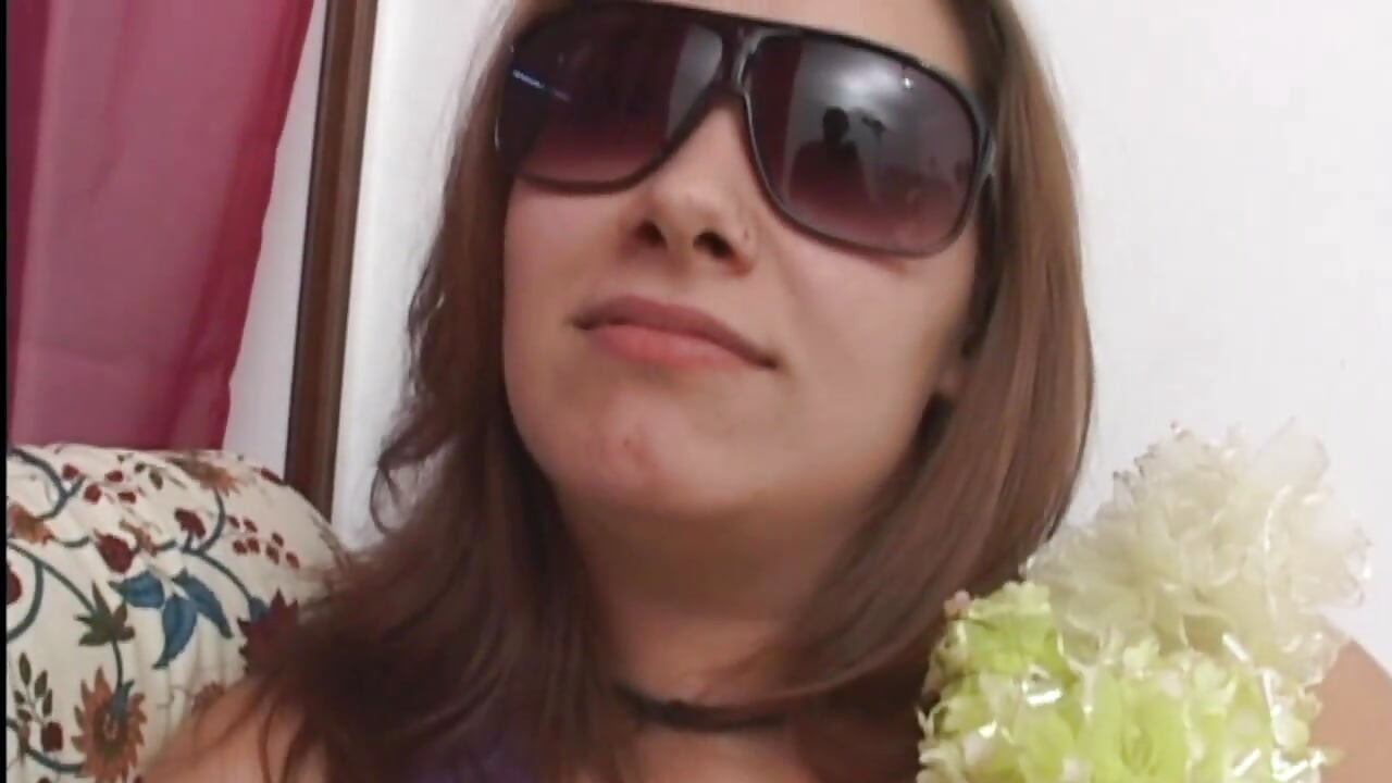 Amateur young slut gets fucked and got caught on camera
