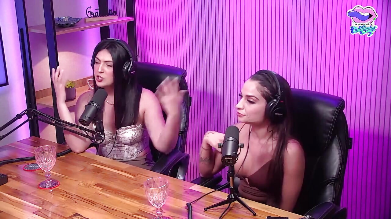 Cute BBW and Her Girlfriends in a Whoredom Dirty Talk