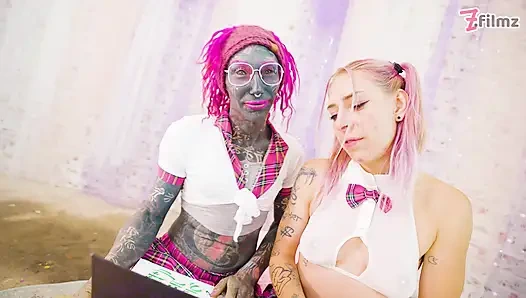 Schule TRANS mädchen anAL fickt und klafft teen ASS - arsch essen, grober fick, großer cumshot