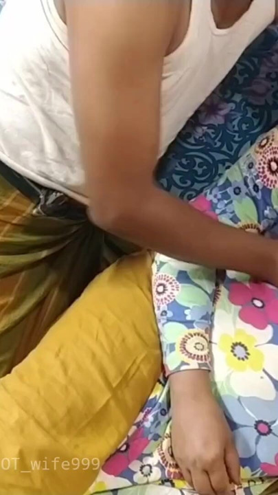 Housewife romance husband couple desi village girlsex fukedvideo | Clip 1