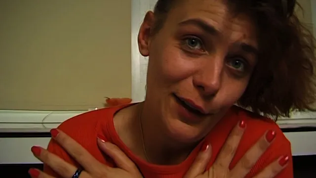 Gabi laesst sich fingern, lutscht gerne schwaenze und bumst mit xhamster Usern