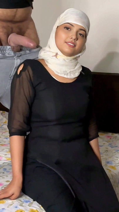 Desi Muslim Hijab Neighbor Aunty Sex Video! Hijab Muslim Aunty Sex Video | klip 1