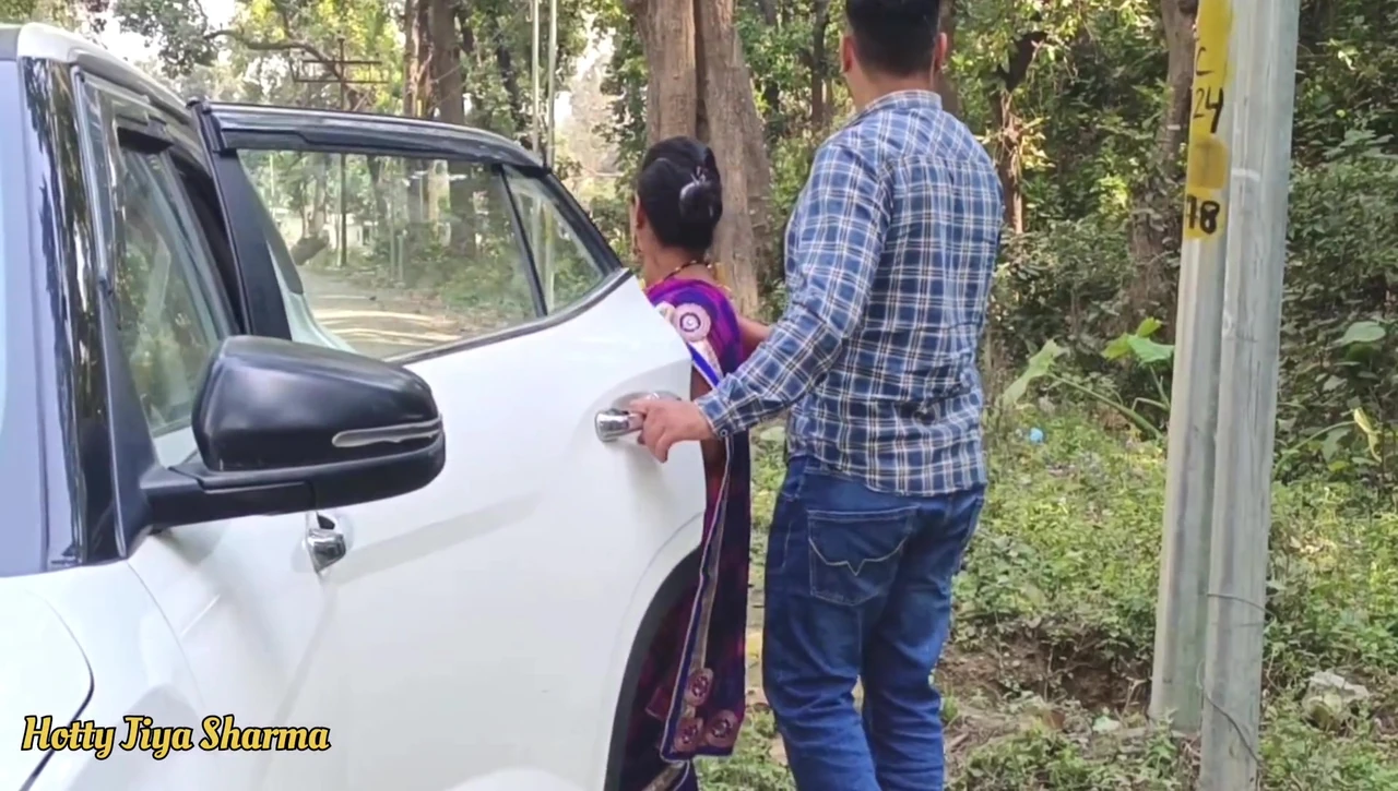 Desi Family Sex , Stepfather Caught His Stepdaughter For Sex From Outside Village