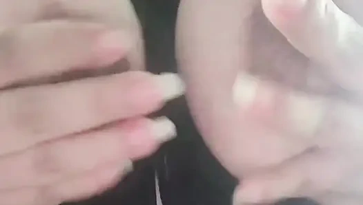 Bak nasıl benimle oynuyorum, senin için okşuyorum