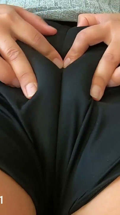 Compilation of huge, big and swollen stepmom's pussy.. OMG HUGE CAMELTOE | Clip 2