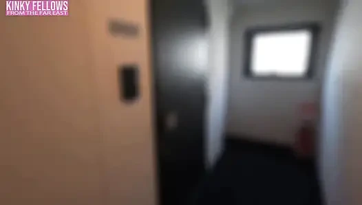 Возвращение домой Поворот разворачивается, как сладкая юная Искра жирный, интенсивный момент