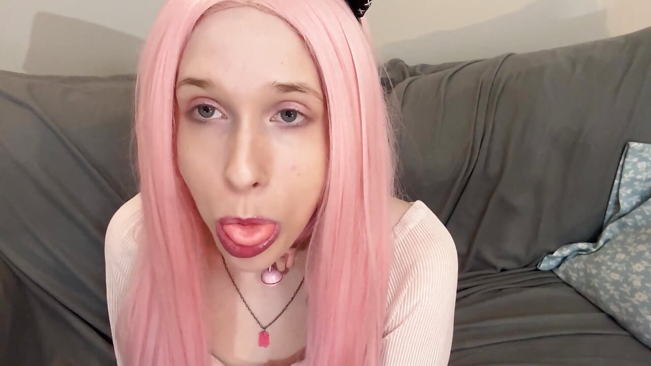 Bratty Bubblegum Slut Blowing Bubbles