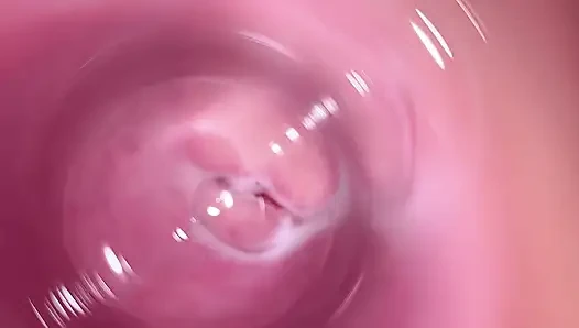 Kamera jauh di dalam memek krim remaja Mia