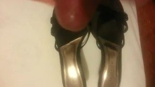 Cumming in my aunt's heels