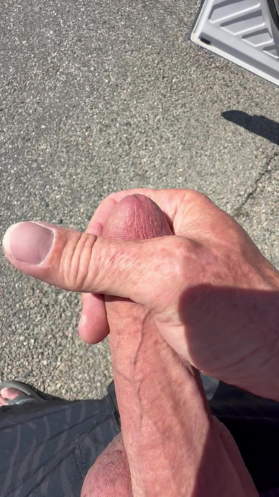 Cumming in the road