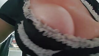 Secretară cu țâțe săltărețe joi