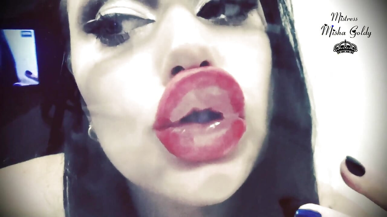 Red lips prints over glass & frenchkissing