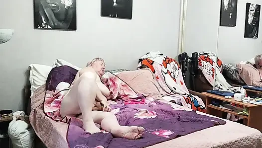 stepmother masturbates her juicy pussy with vibrators