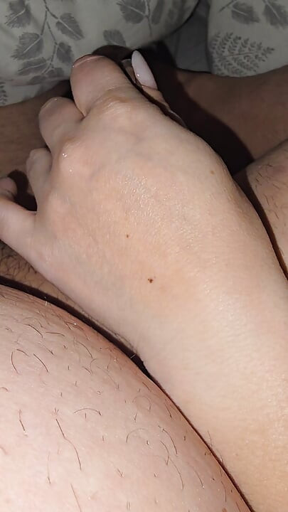 Step mom comforts her step son after a bad day with a great handjob without feeling guilty