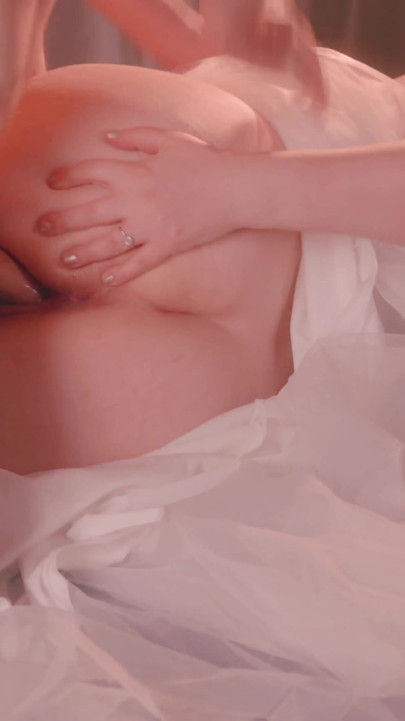 The bride gets fucked hard before the wedding. her future husband needs to realize that his fate is to be a cuckold | Clip 1