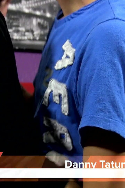 Jasper dobiva rupu podmazanu pljuvačkom