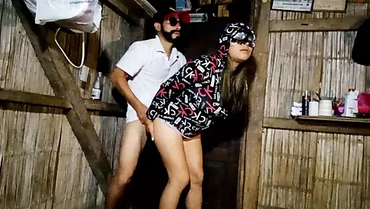 Kakak tiriku mencoba meniduriku secara intens seperti master porno di pesta sahabat