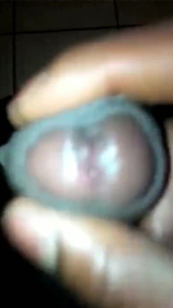 Nata4sex手コキで仕事用トイレ