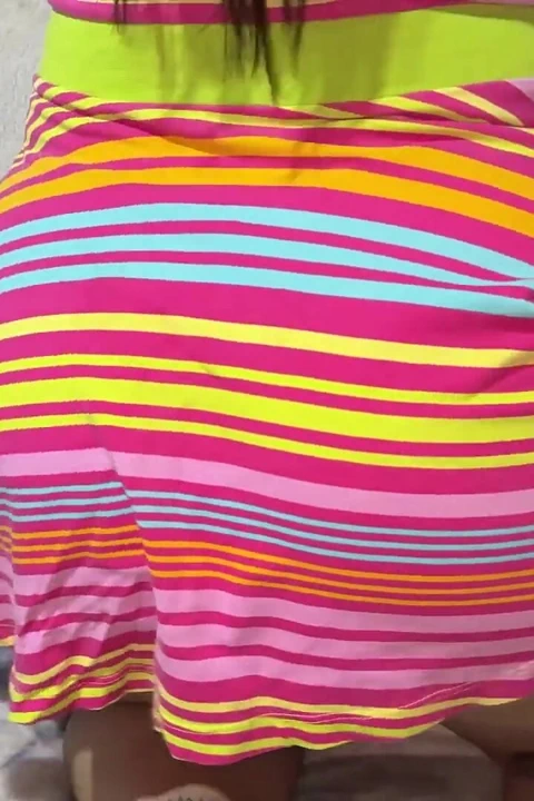 饥渴的婆婆在家无聊, 和女婿发生关系