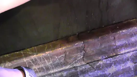 Tätowierte reife lesbische muschi spielt und fingert mit brünetter teenager