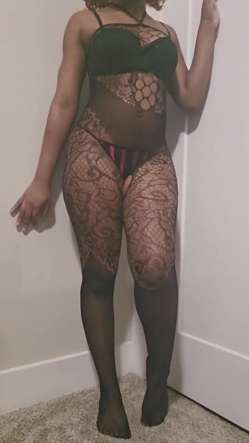 Egyptain Sissy Showing off