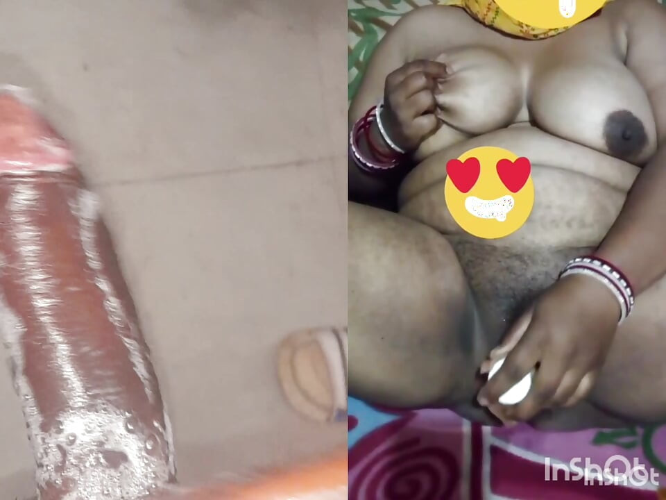 Video llamada de sexo con india savita bhabhi me muestra todo el coño del hoyo