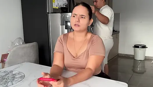 SAUDARA TIRI INGIN SEKS DI DAPUR
