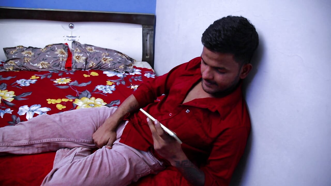 PACAR PENIS MENJADI ERECT DAN PACAR DATANG DAN MENGHILANGKAN DIA