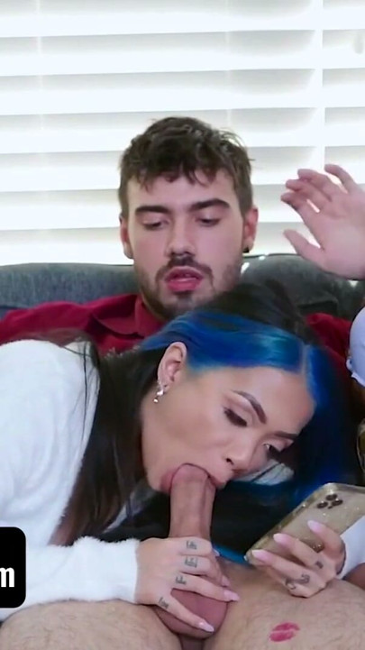 Fantasía de freeuse - las hermanastras asiáticas paisley paige y clara trinity tienen que satisfacer a su hermanastro | Clip 2