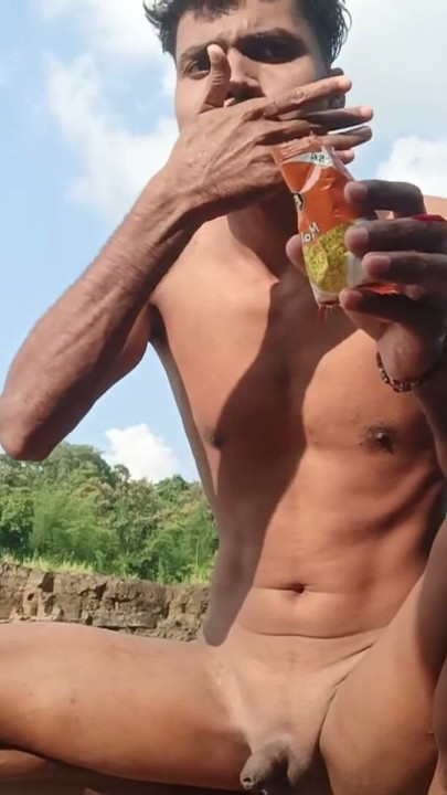 Desi hunk jordiweek big cock show in  place outdoor fun | Clip 1