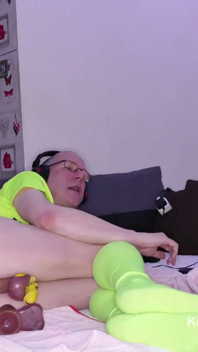 MILF Lisa pounding Mikes ass with big dildos and magic wand vibrator | Clip 1
