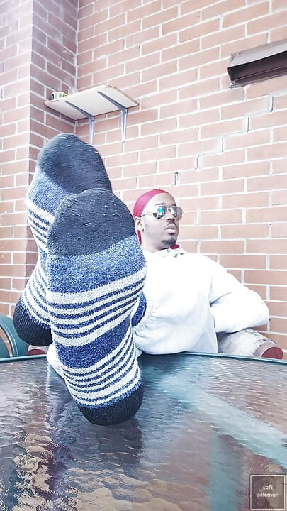 Drkanje prstima i taban prelaz (2025)