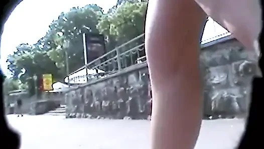 Прогулка на лодке без трусиков