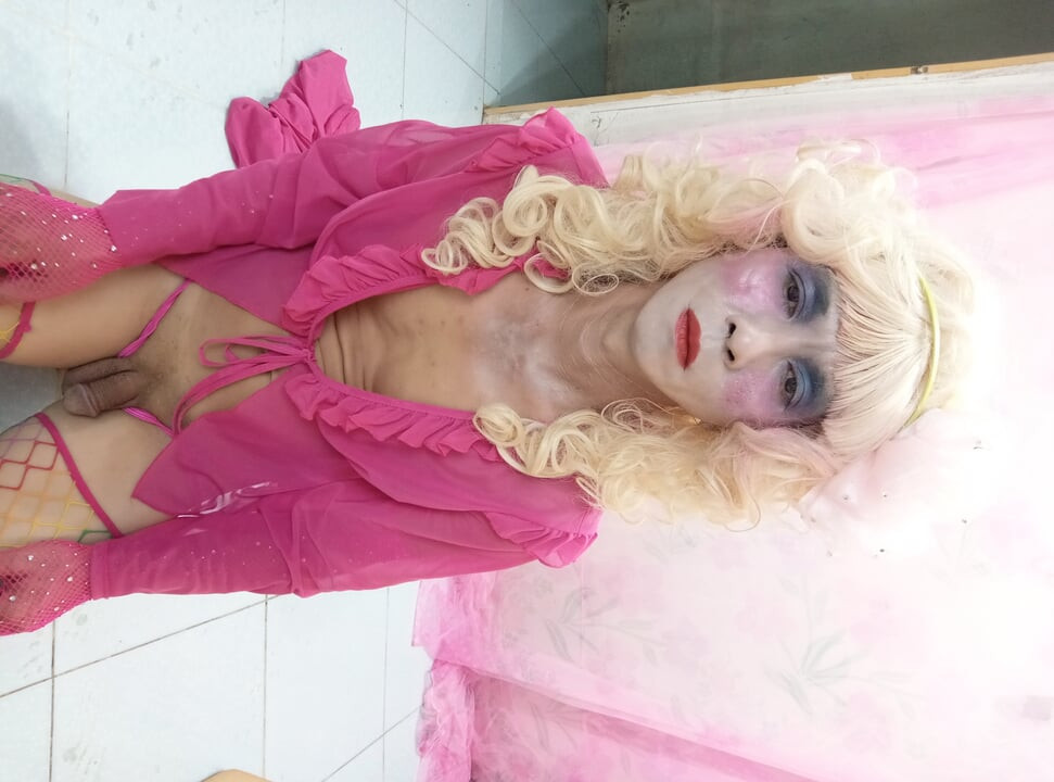 Oanh Le transvestida com roupa sexy, pornografia, a masturbação suave do pau é demasiado boa