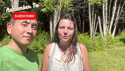 Cewek nakal vietnam lagi asik nyepong kontol sampai dicrot di muka