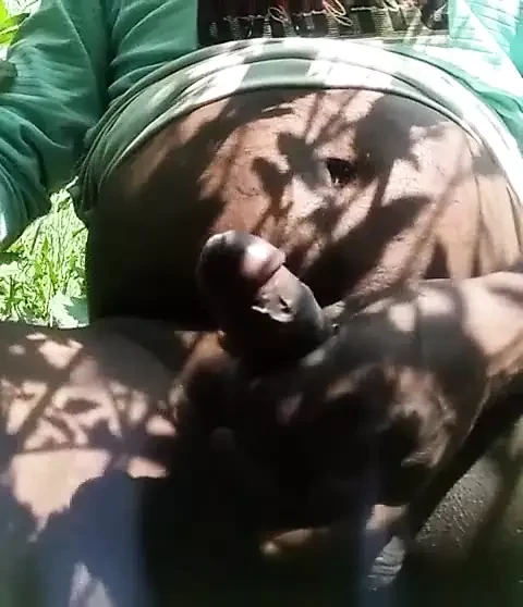 Xxx3 Masterbate in Field