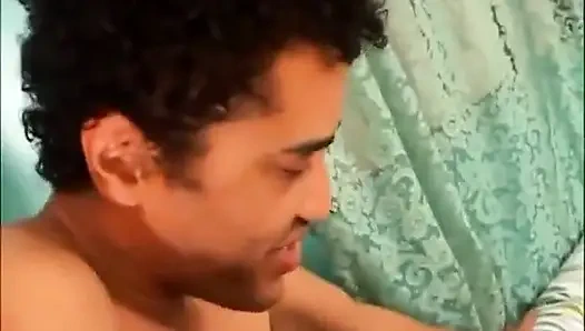 Pantat hitam besar di kontol hitam besar