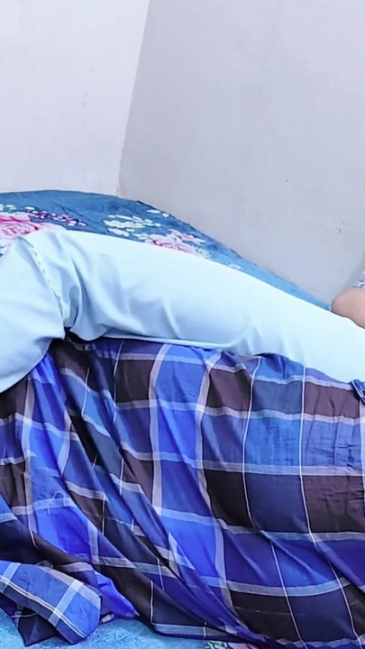 義姉とのロマンチックな会話動画。パセル・バサール・バービー。 | クリップ 2