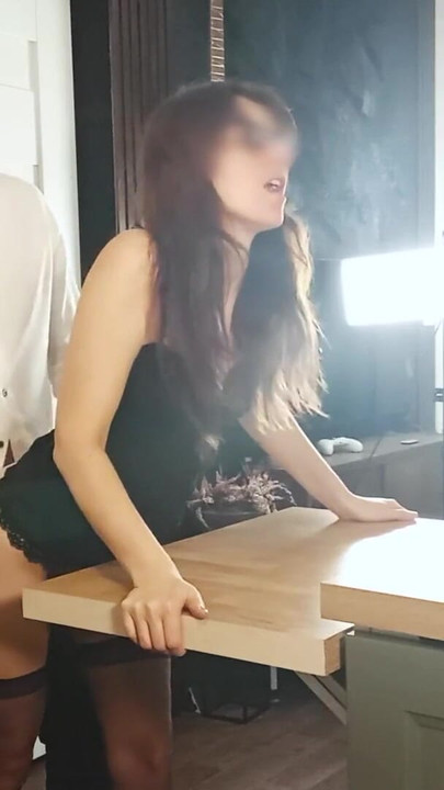 Glasses-clad Maisha gives head while working from home. She ends up getting a massive facial. | Clip 1